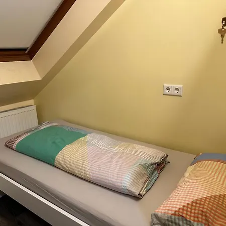 Modernes 3 Mit 5 Schlafzimmer 8 Einzelne Betten
