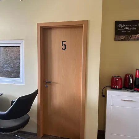 아파트 Modernes 3 Mit 5 Schlafzimmer 8 Einzelne Betten *
