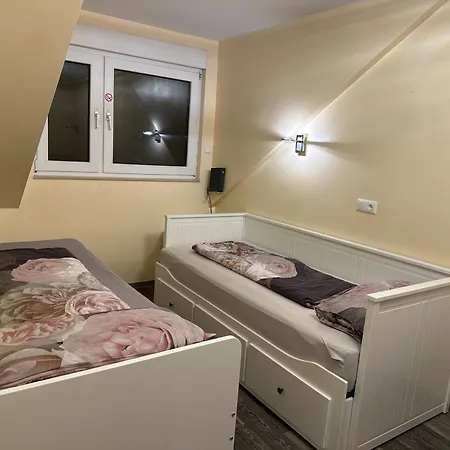 Modernes 3 Mit 5 Schlafzimmer 8 Einzelne Betten 도르트문트