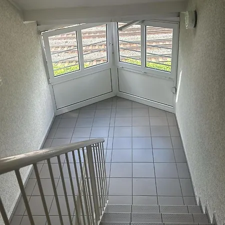 아파트 Modernes 3 Mit 5 Schlafzimmer 8 Einzelne Betten *